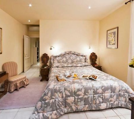 Via Dei Fossi Apartment Флоренція Екстер'єр фото
